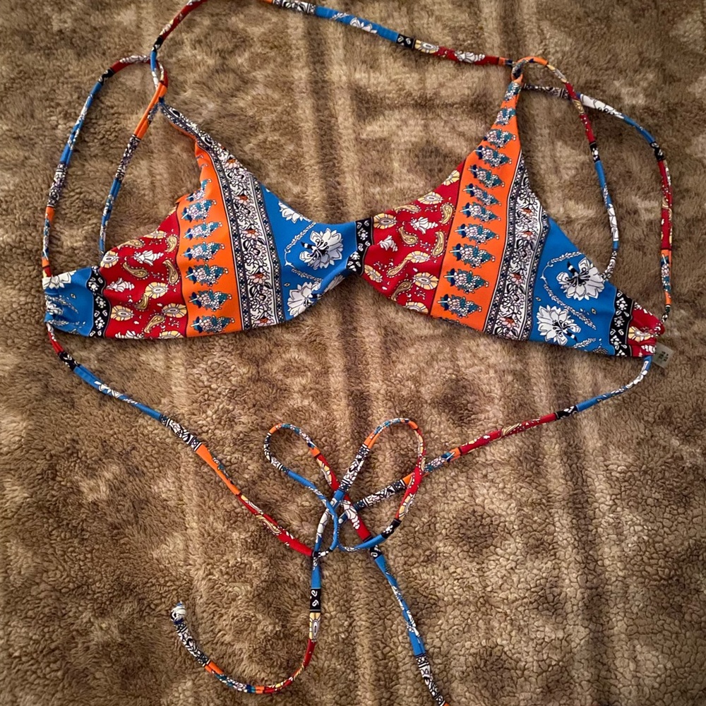 Multicolor Bikini Top, Padding Included - Picture 2 of 2